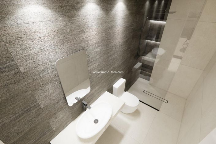 Image No.27-3 Bed Villa for sale