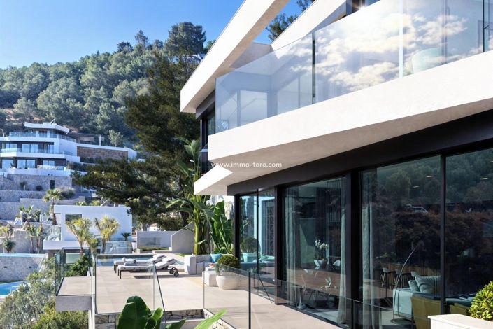 Image No.9-4 Bed Villa for sale