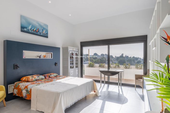 Image No.21-5 Bed Villa for sale