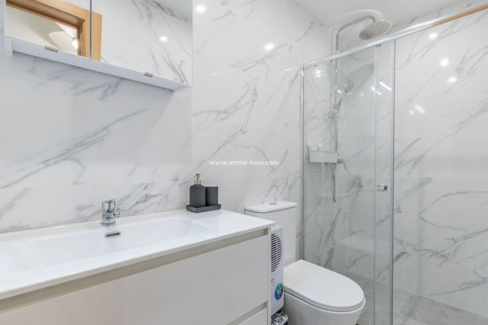 Image No.32-5 Bed Villa for sale