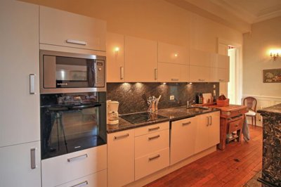 lvzfj2j-t06twjqvijfcg-700x467