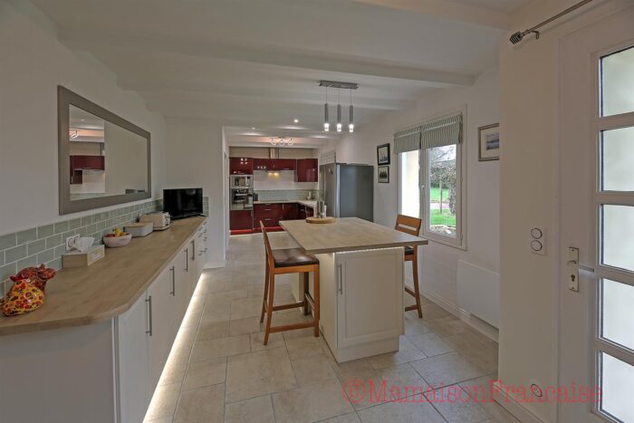 Image No.10-4 Bed Bungalow for sale