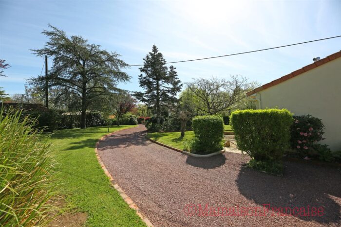 Image No.27-4 Bed Bungalow for sale