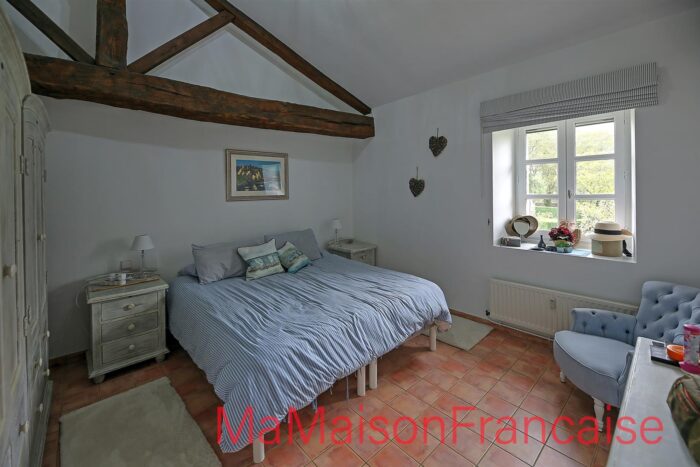 Image No.10-2 Bed Apartment for sale