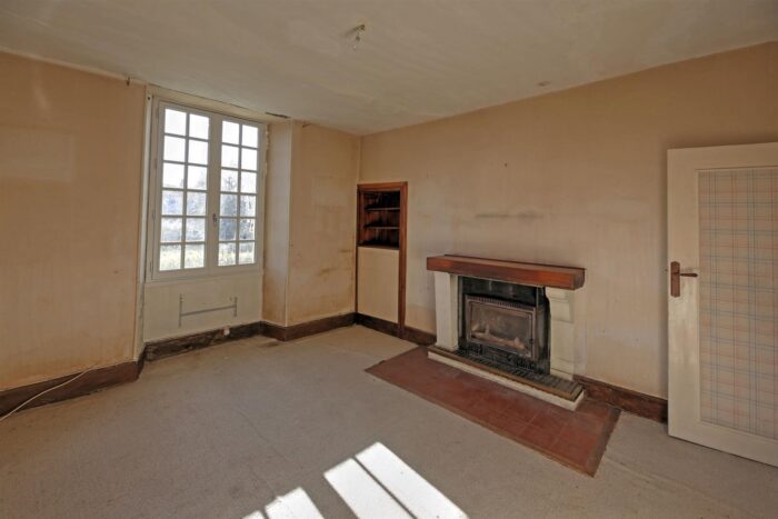 Image No.12-Maison de 5 chambres à vendre à Chef-Boutonne