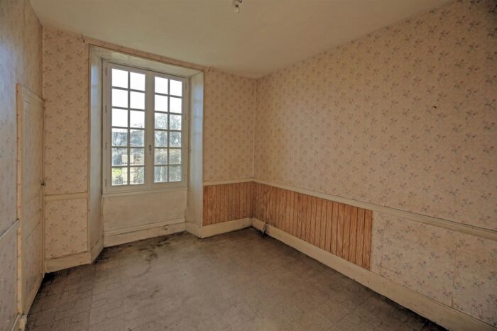 Image No.13-Maison de 5 chambres à vendre à Chef-Boutonne