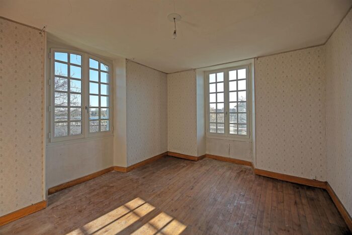 Image No.16-Maison de 5 chambres à vendre à Chef-Boutonne