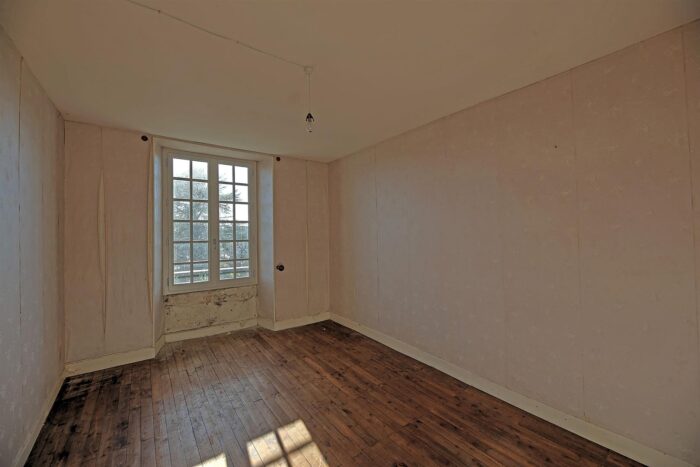 Image No.17-Maison de 5 chambres à vendre à Chef-Boutonne