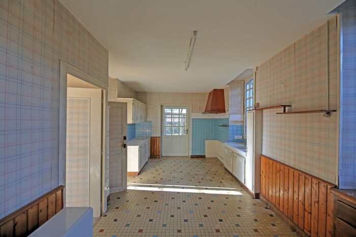 Image No.9-Maison de 5 chambres à vendre à Chef-Boutonne