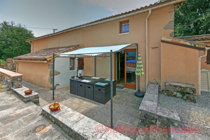 Image No.21-3 Bed House for sale