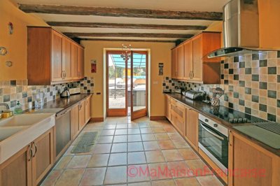 l4tm8dcqqksw19qqqa8zmq-700x467