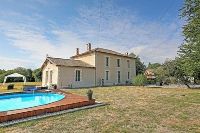 nptydp8fku-hxzjzapijzw-700x467