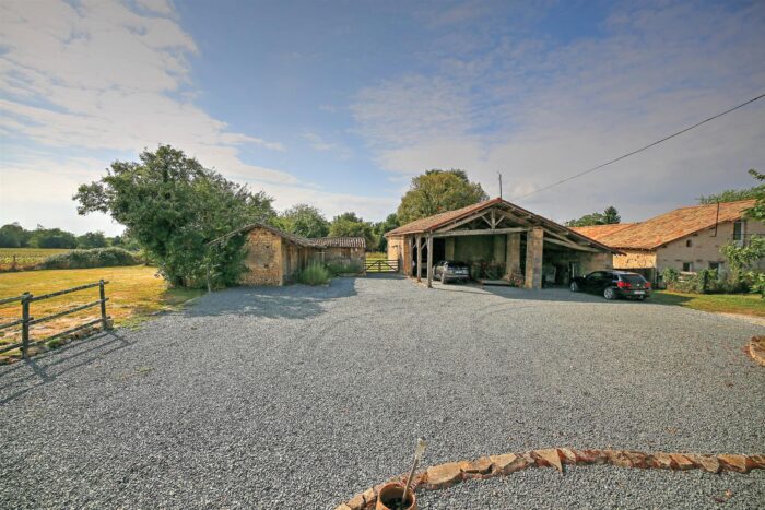 Image No.31-Maison de 5 chambres à vendre à Saint-Coutant