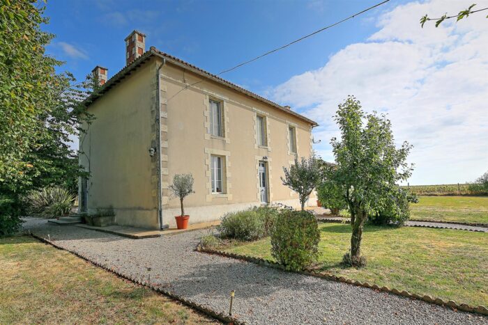 Image No.4-Maison de 5 chambres à vendre à Saint-Coutant