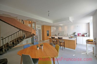 mrgk7ietyequrqmunafomg-700x467