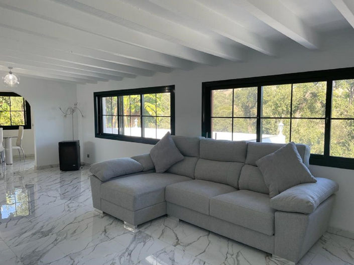 Image No.21-3 Bed Property for sale