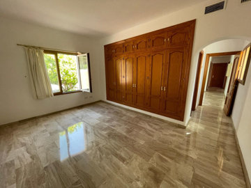 10-bb915d1cb19341576dcdc994b81ab9c5