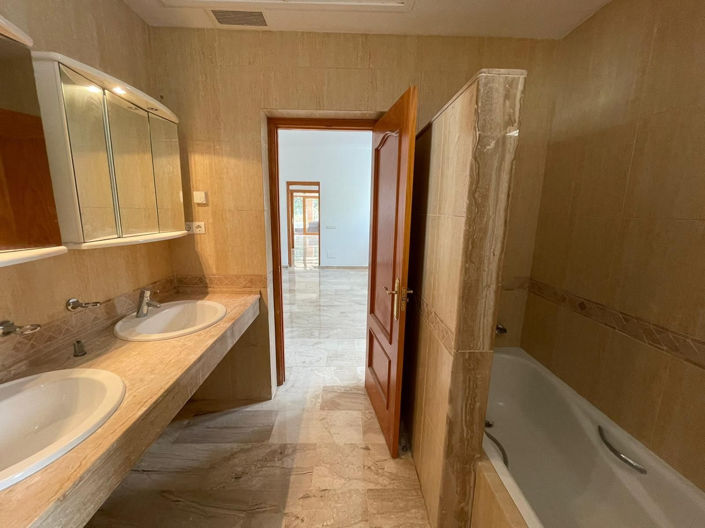 Image No.13-Propriété de 5 chambres à vendre à Mijas