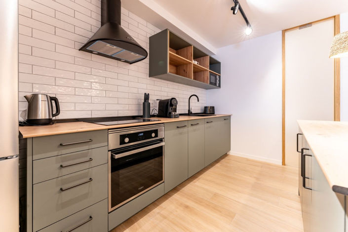 Image No.11-2 Bed Property for sale