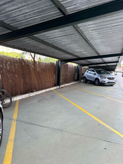 Image No.12-2 Bed Property for sale