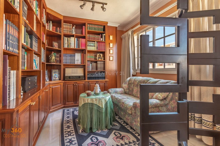 Image No.19-Propriété de 5 chambres à vendre à Fuengirola