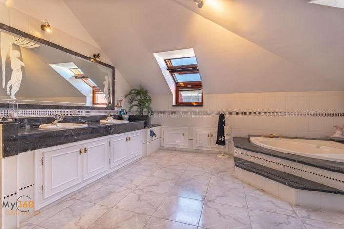 Image No.24-Propriété de 5 chambres à vendre à Fuengirola