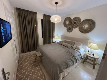 15-11d12f2f454f2f5e9b981fdd8b901d51