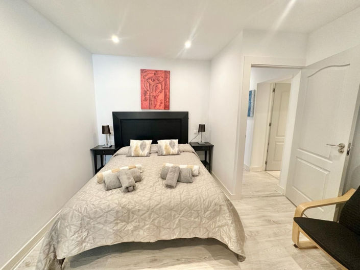 Image No.10-4 Bed Property for sale