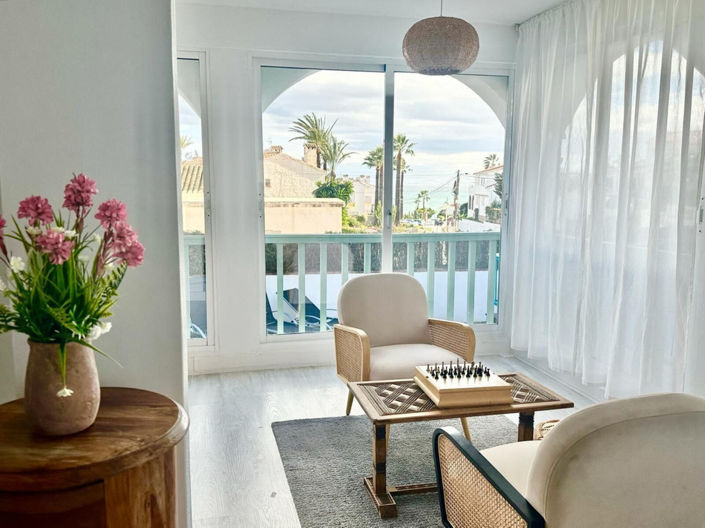 Image No.17-4 Bed Property for sale