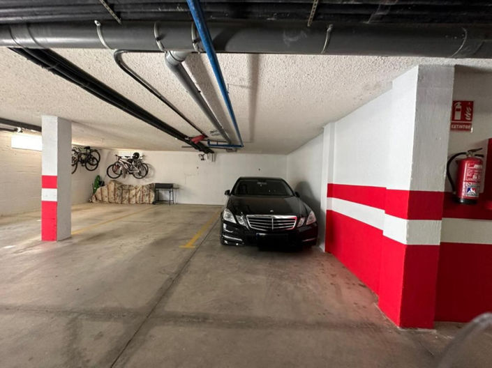 Image No.18-1 Bed Property for sale