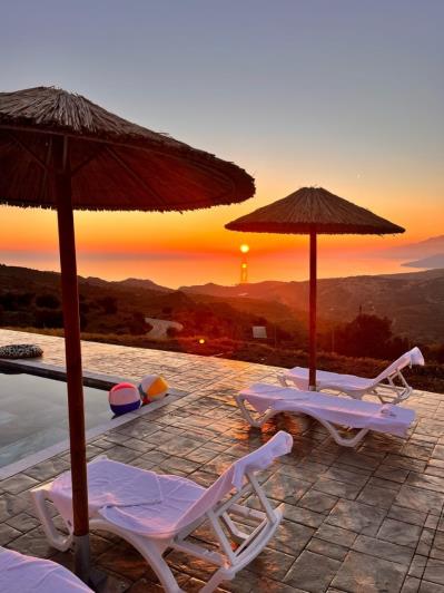 Image No.15-2 Bed Villa for sale