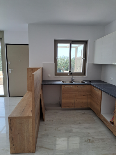 Image No.10-3 Bed Maisonette for sale