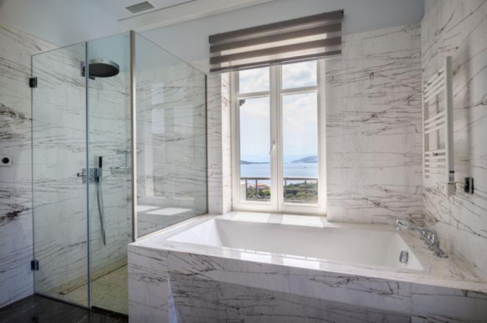 Image No.12-6 Bed Villa for sale