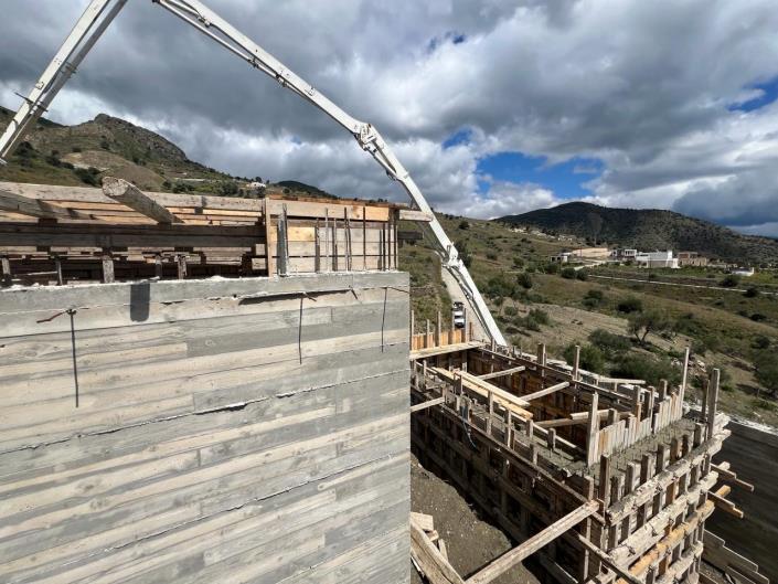 Image No.8-6 Bed Villa for sale