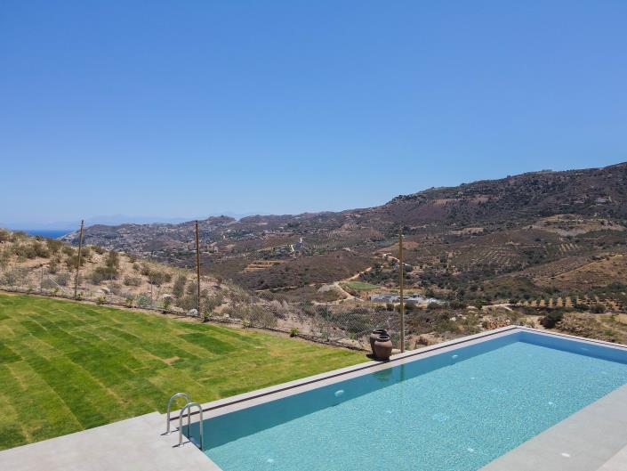 Image No.5-Villa de 7 chambres à vendre à Agia Pelagia