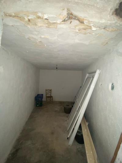 Image No.35-4 Bed House for sale