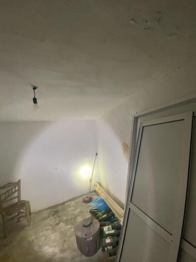 Image No.18-4 Bed House for sale