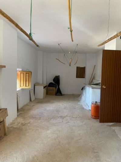 Image No.31-4 Bed House for sale