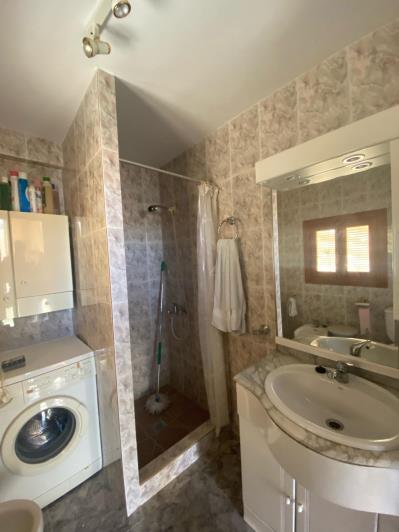 Image No.15-4 Bed House for sale