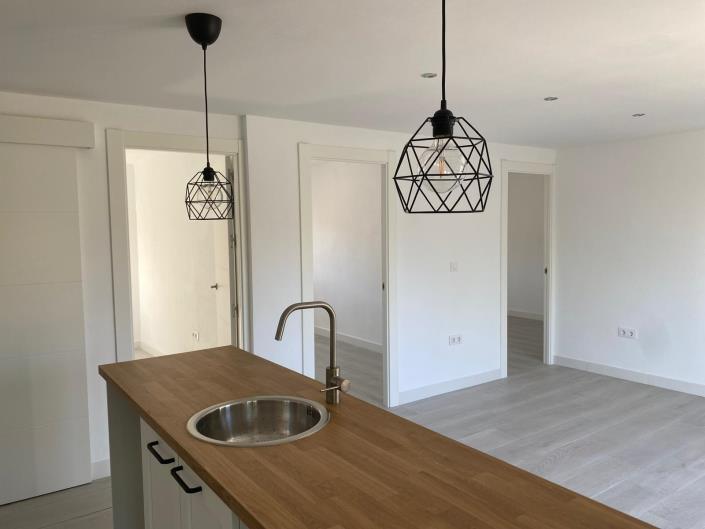 Image No.8-3 Bed Apartment for sale