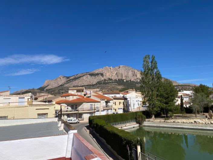 Image No.32-3 Bed Apartment for sale