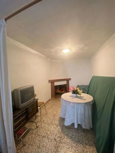 Image No.4-3 Bed Property for sale