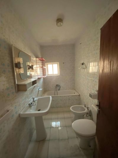 Image No.22-4 Bed Property for sale