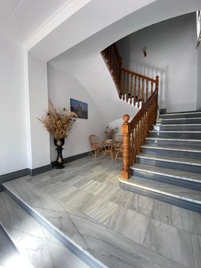 Image No.6-5 Bed Property for sale