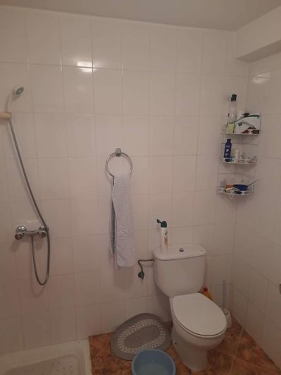 Image No.12-5 Bed Property for sale