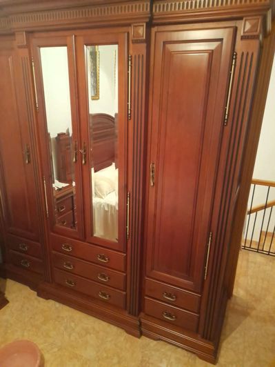 Image No.20-5 Bed Property for sale