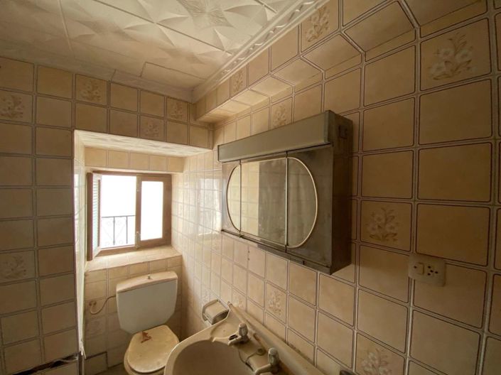 Image No.8-3 Bed Property for sale