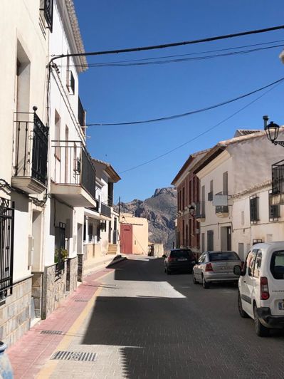 Image No.3-4 Bed Townhouse for sale