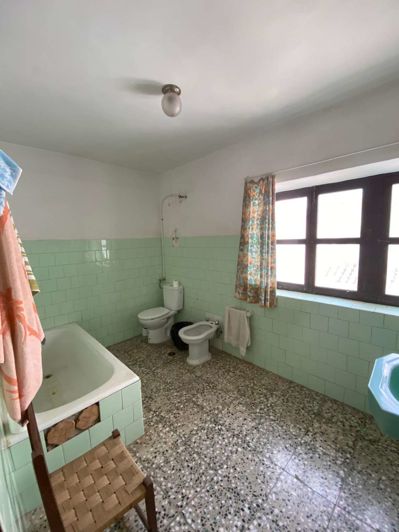 Image No.41-8 Bed Property for sale