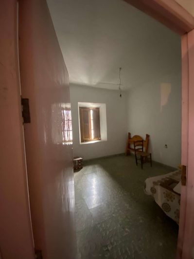 Image No.43-8 Bed Property for sale